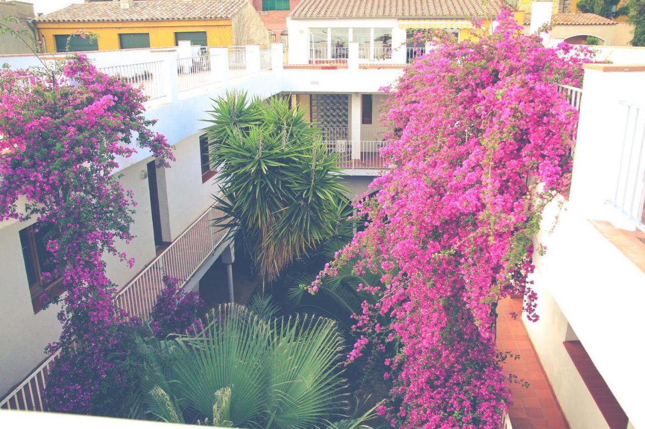 El Penell Apartament Llevant Vilamaniscle Buitenkant foto